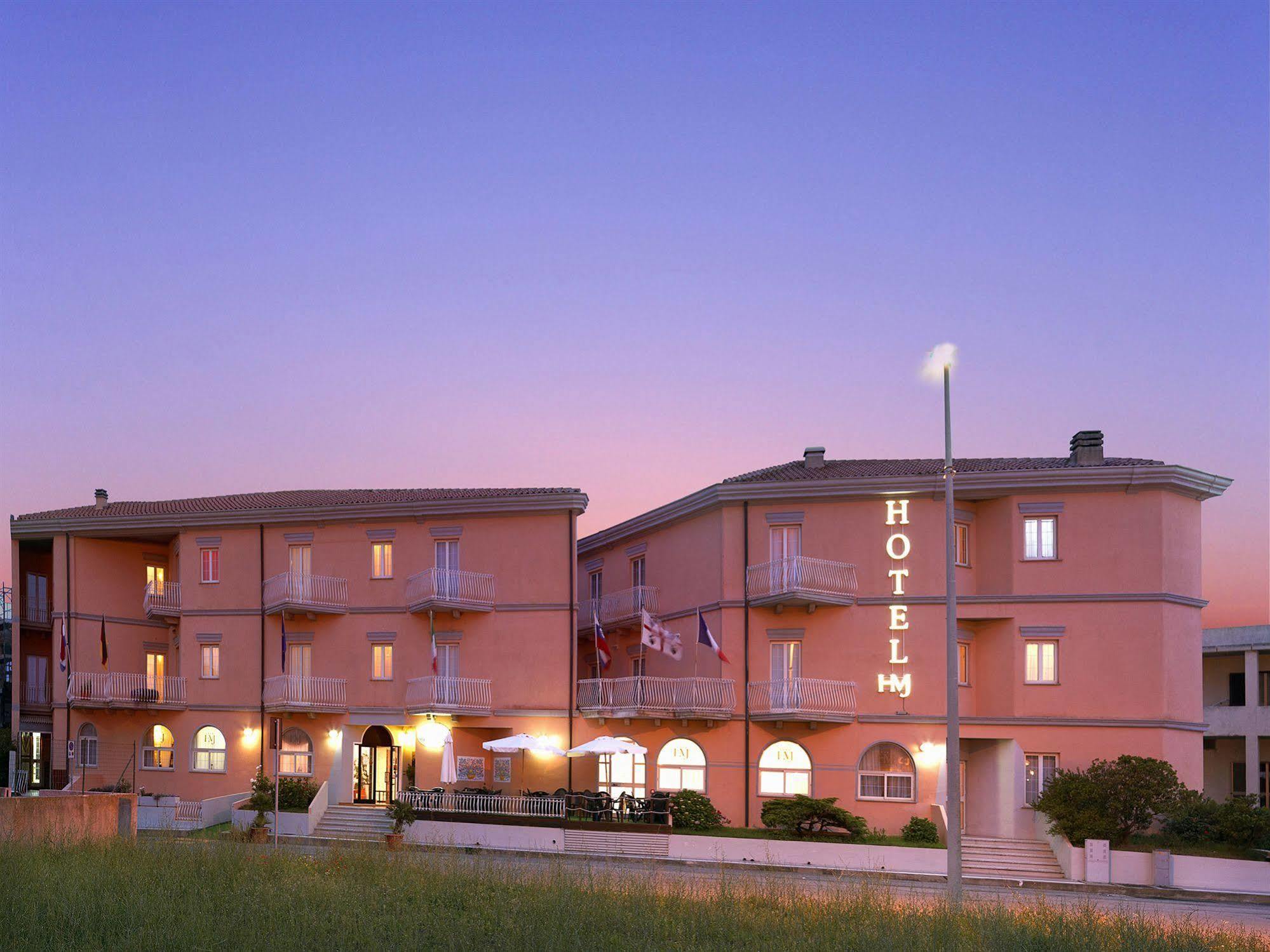 Hotel Majore Santa Teresa Gallura Exterior foto